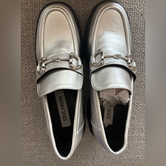 Steve Madden Bessa Silver Platform Loafers Size 39 Vegan Leather Chunky Heel - Picture 8 of 15